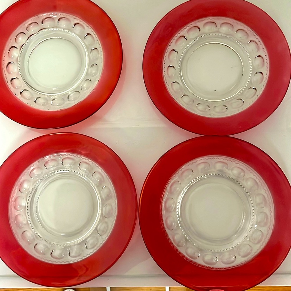 Four KingsCrown Thumbprint Plate